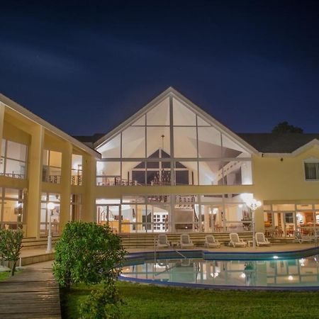 Parque Hotel Jean Clevers Punta del Este Esterno foto The clubhouse at the Royal Natal Golf Club
