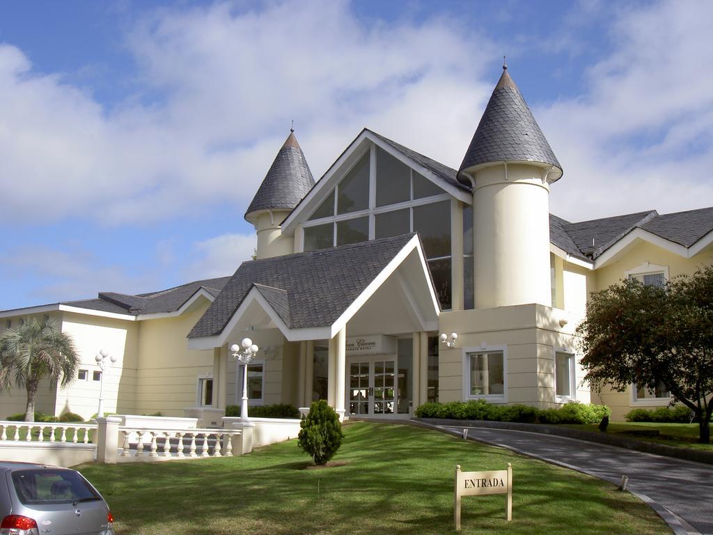 Parque Hotel Jean Clevers Punta del Este Esterno foto The clubhouse at the Stellenbosch Golf Club