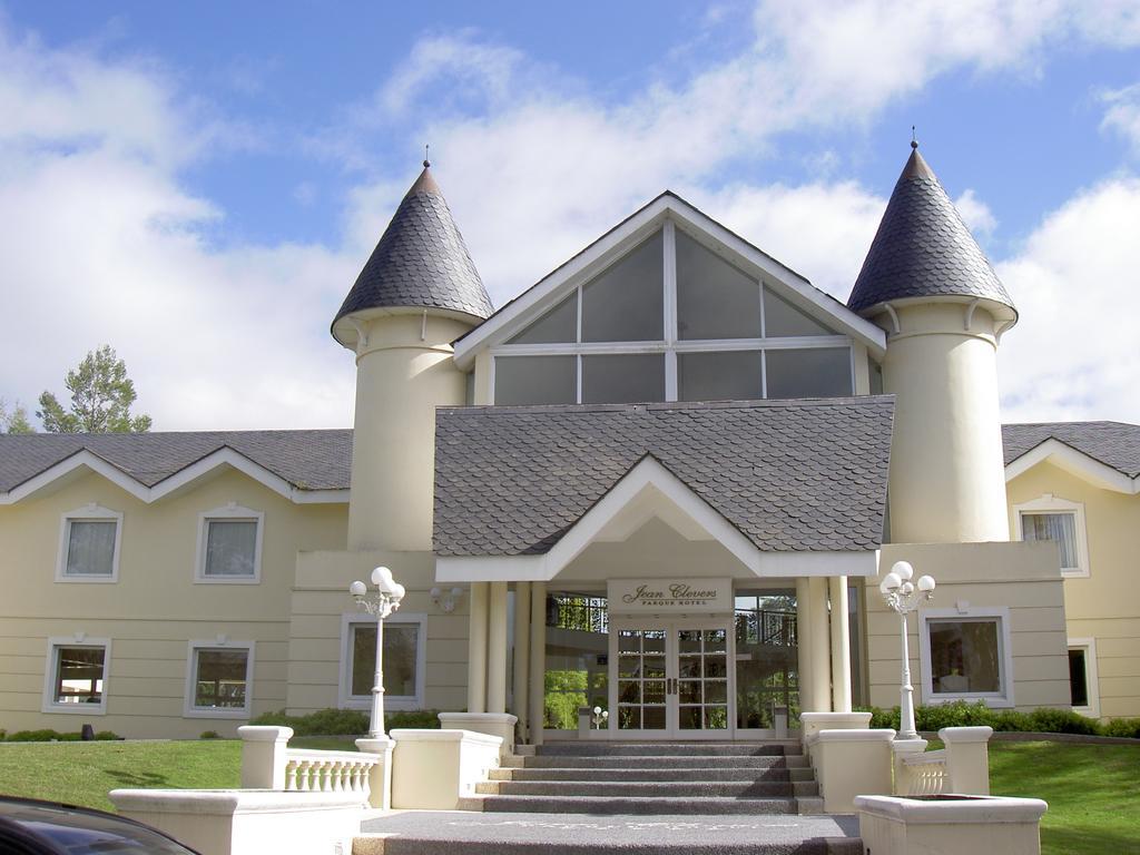 Parque Hotel Jean Clevers Punta del Este Esterno foto The main entrance of the hotel