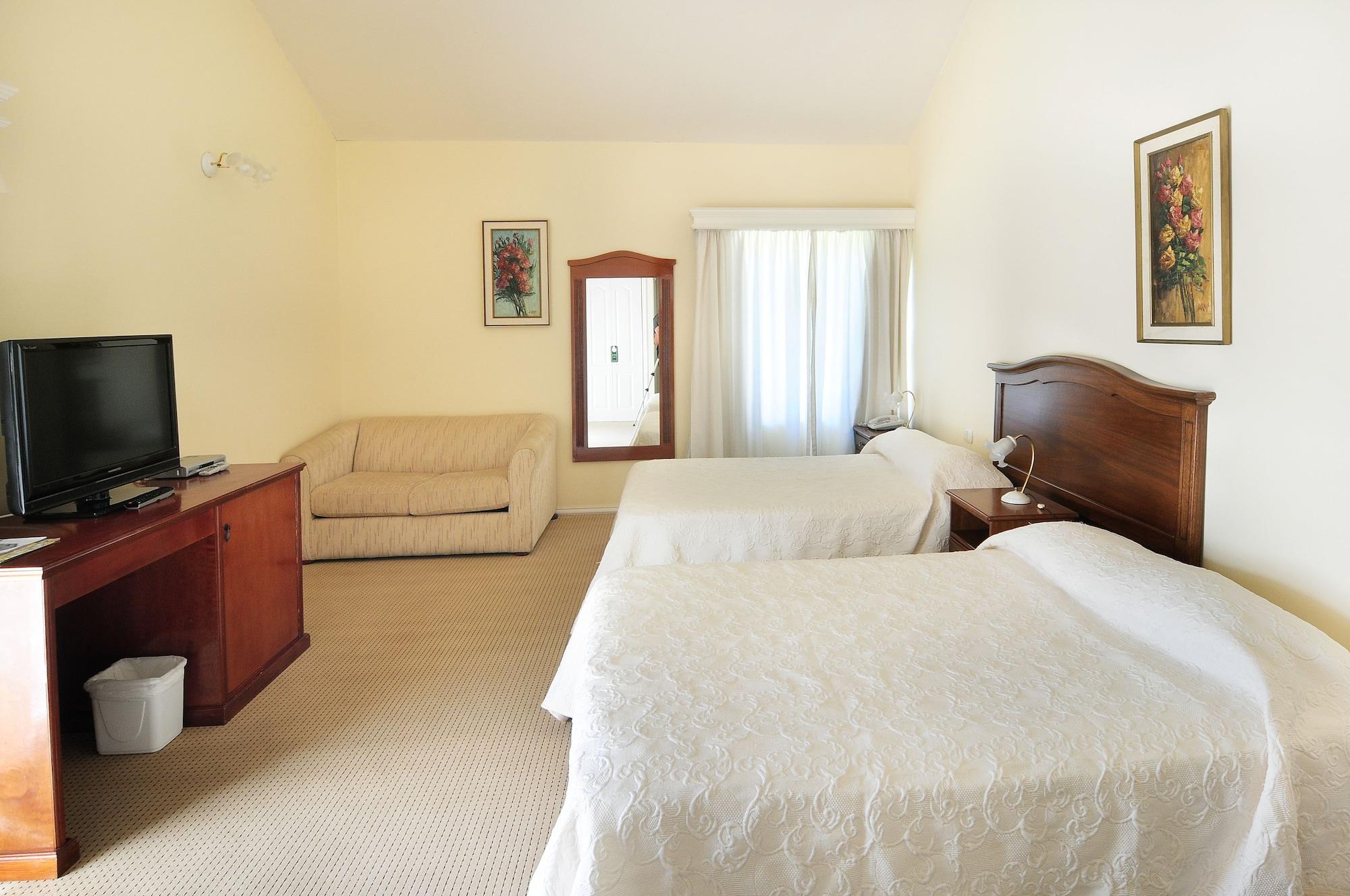 Parque Hotel Jean Clevers Punta del Este Esterno foto A typical guest room at the hotel