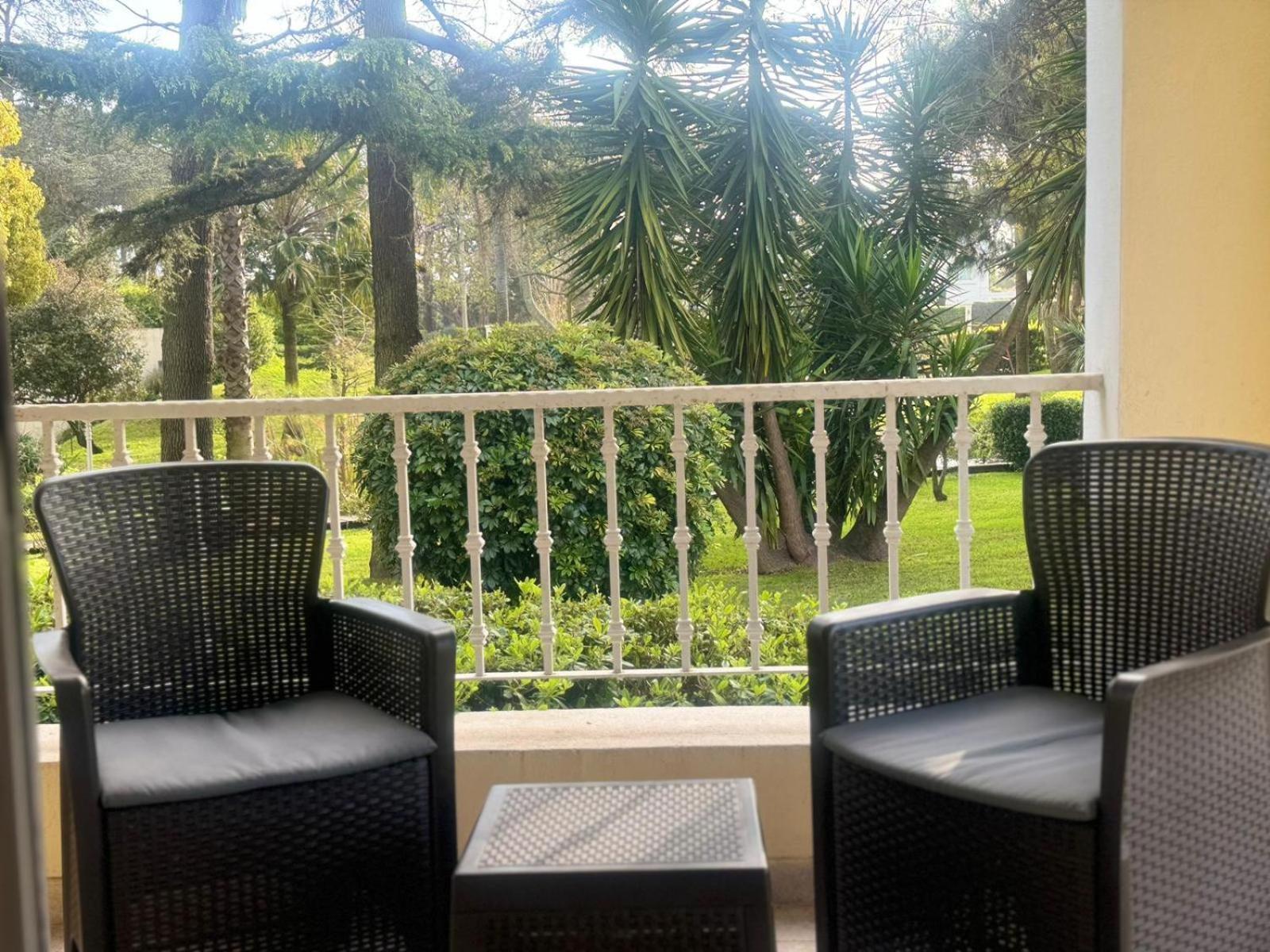 Parque Hotel Jean Clevers Punta del Este Esterno foto A view of the gardens from a guest room