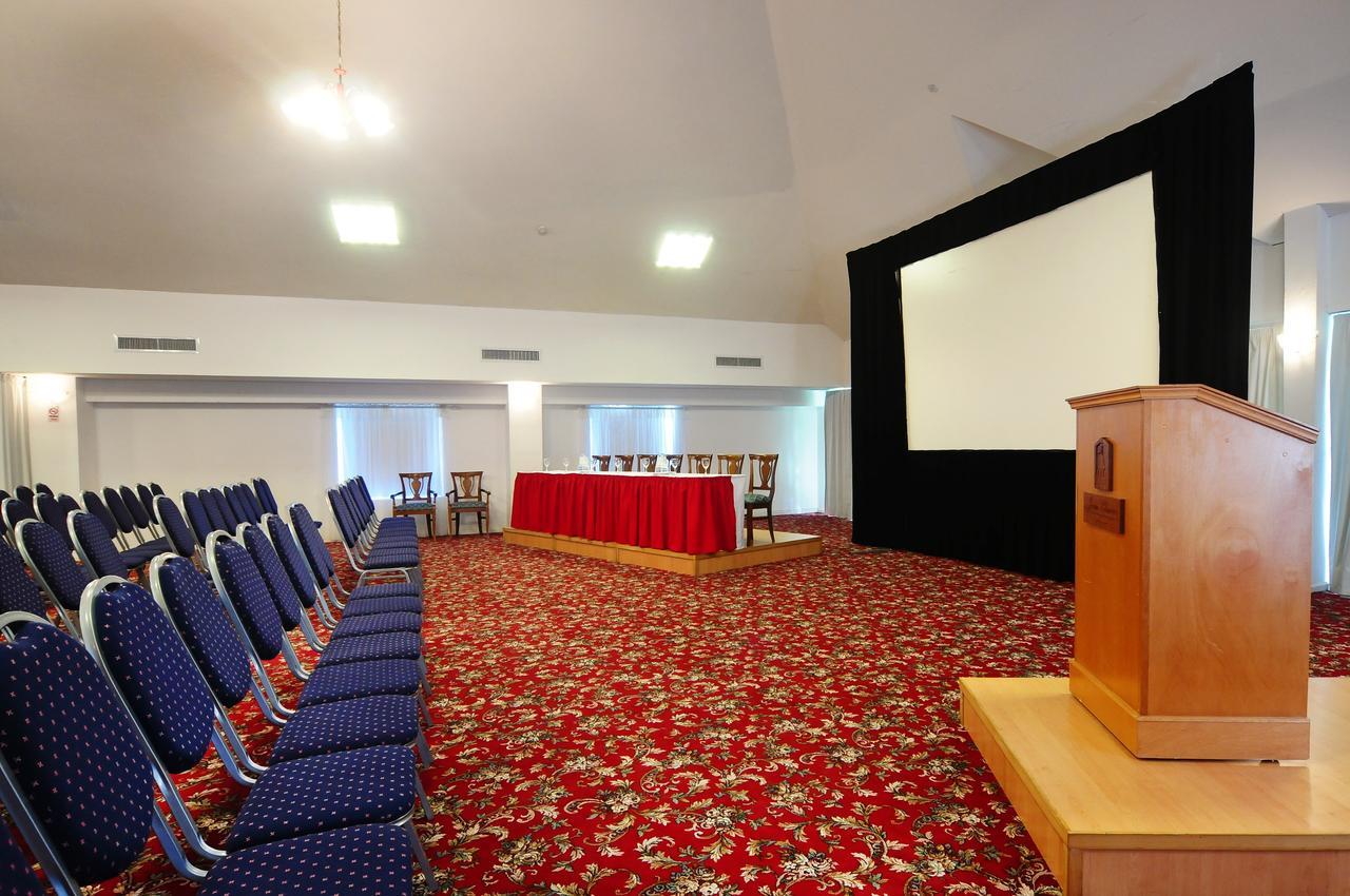 Parque Hotel Jean Clevers Punta del Este Esterno foto The main conference room