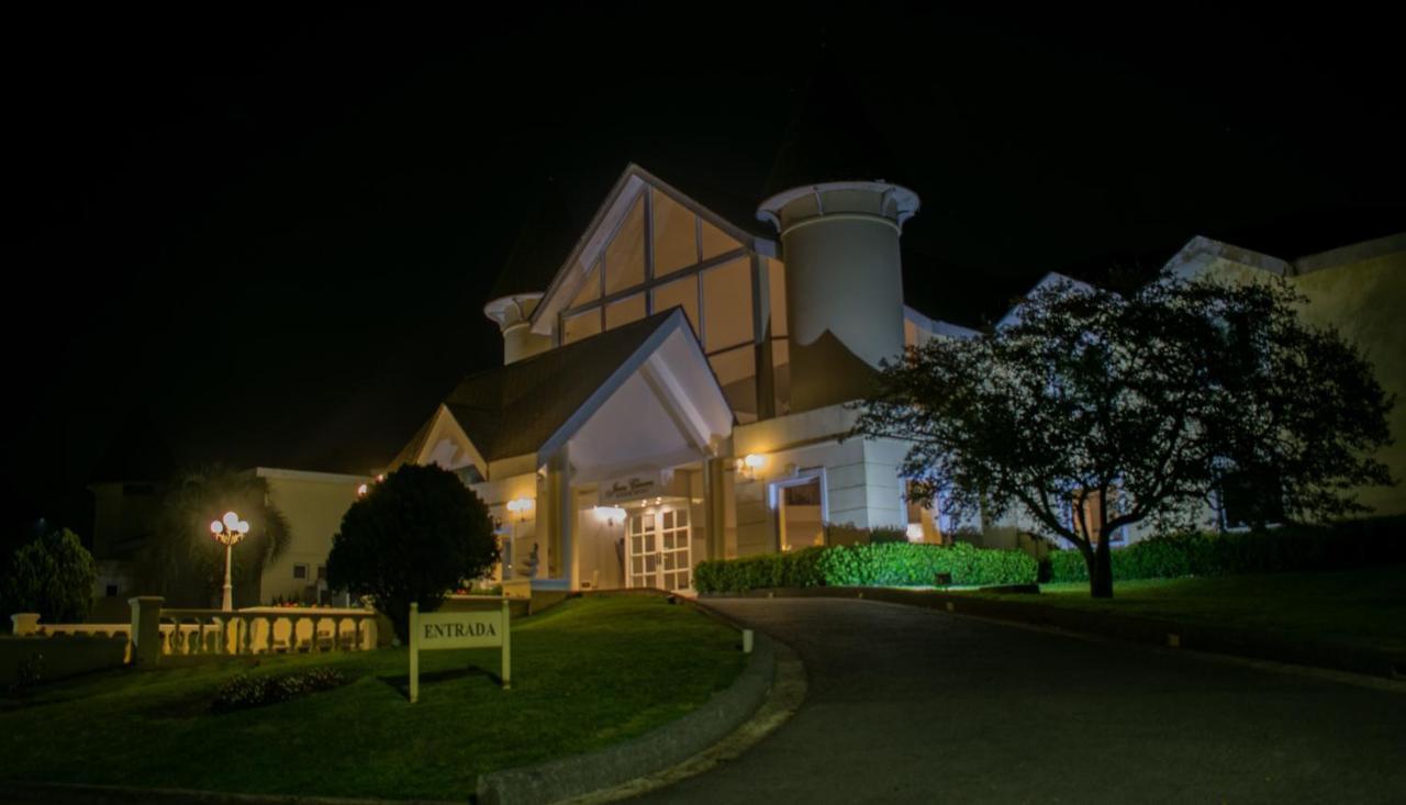 Parque Hotel Jean Clevers Punta del Este Esterno foto Entrance to the hotel